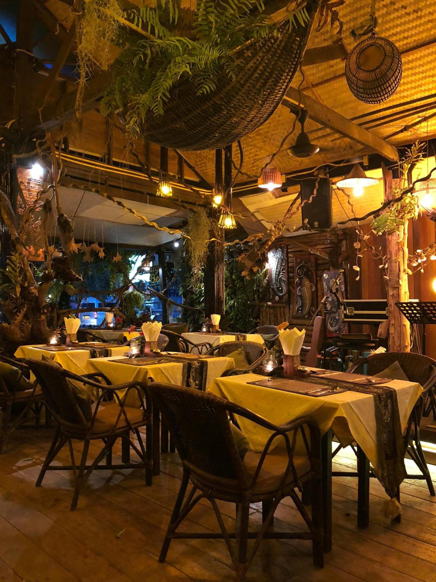 Hotel Luxury Global New Delhi Exterior photo